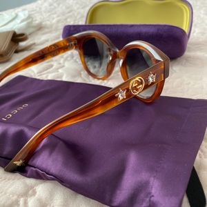 gucci Round-frame acetate sunglasses with star